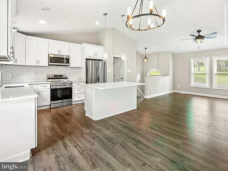 10788 Forest Edge Cir — Photo 3