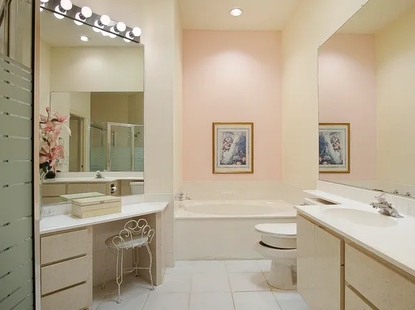 351 NW Bentley Circle, Port St Lucie, FL 34986