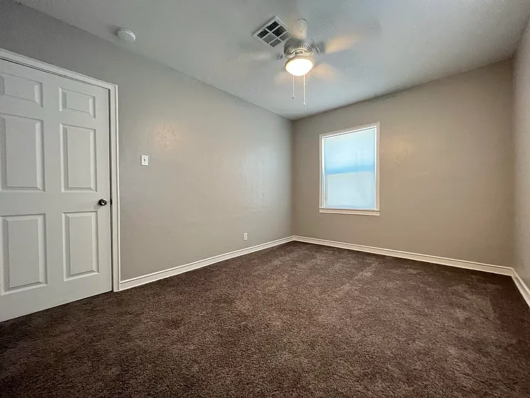 408 Ramona Ave — Photo 26