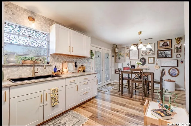 4 bed, 2.0 bath, 1440 sqft, $1,500 — Photo 4
