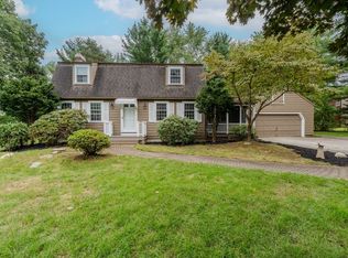 7 Percheron Rd, Chelmsford, MA 01824
