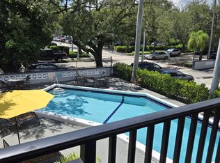 95 Edgewater Dr APT 206, Coral Gables, FL 33133
