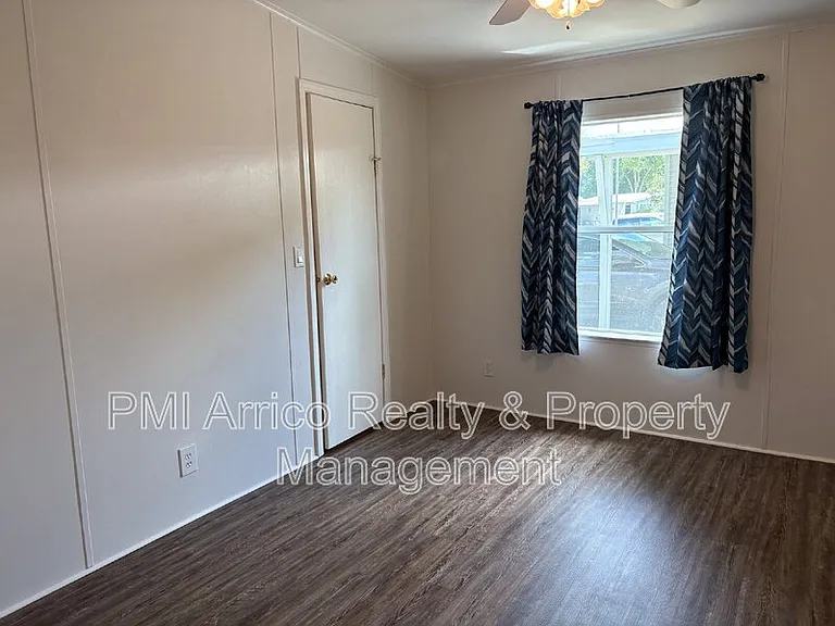 3515 Zephyr Ln — Photo 28