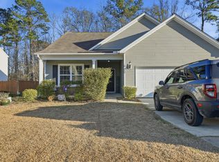 250 Old Carolina Dr, Goose Creek, SC 29445