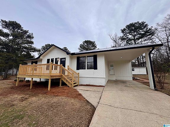 3rd image of 3515 Mary Dr