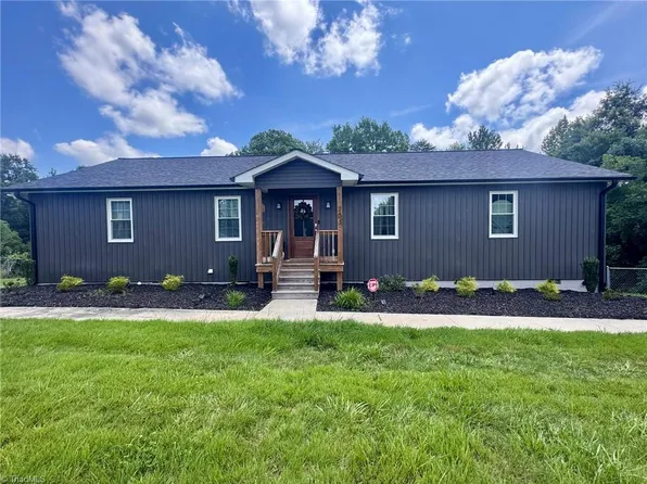 203 Church St S, Stoneville, NC 27048