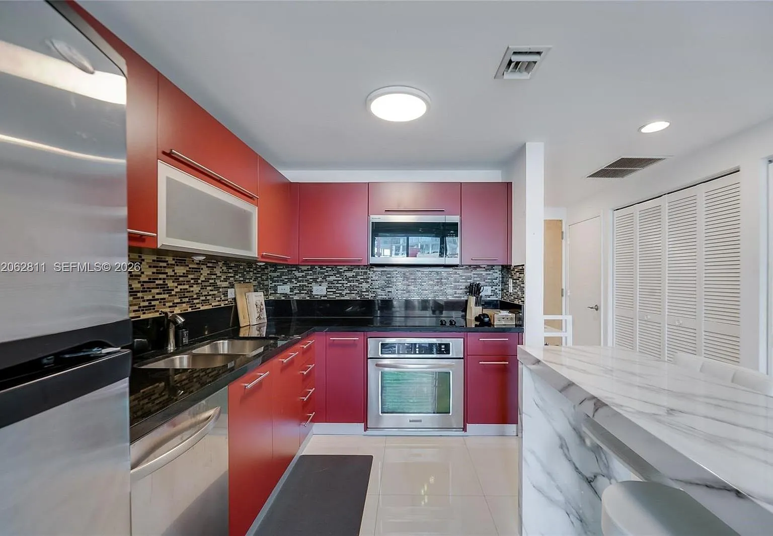 Vizcayne North Condo — Photo 2