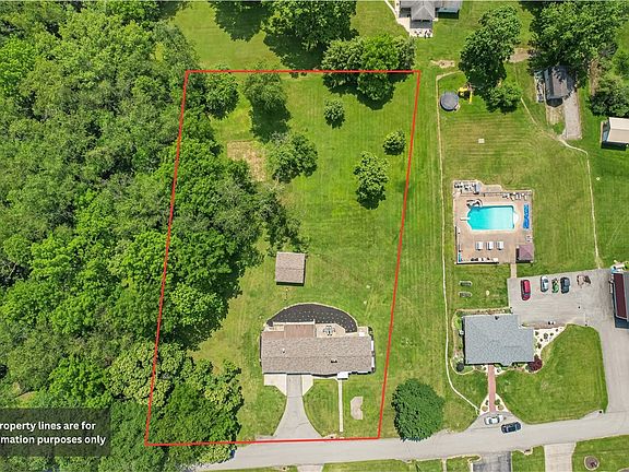 2nd image of 160 Sonnie Dr