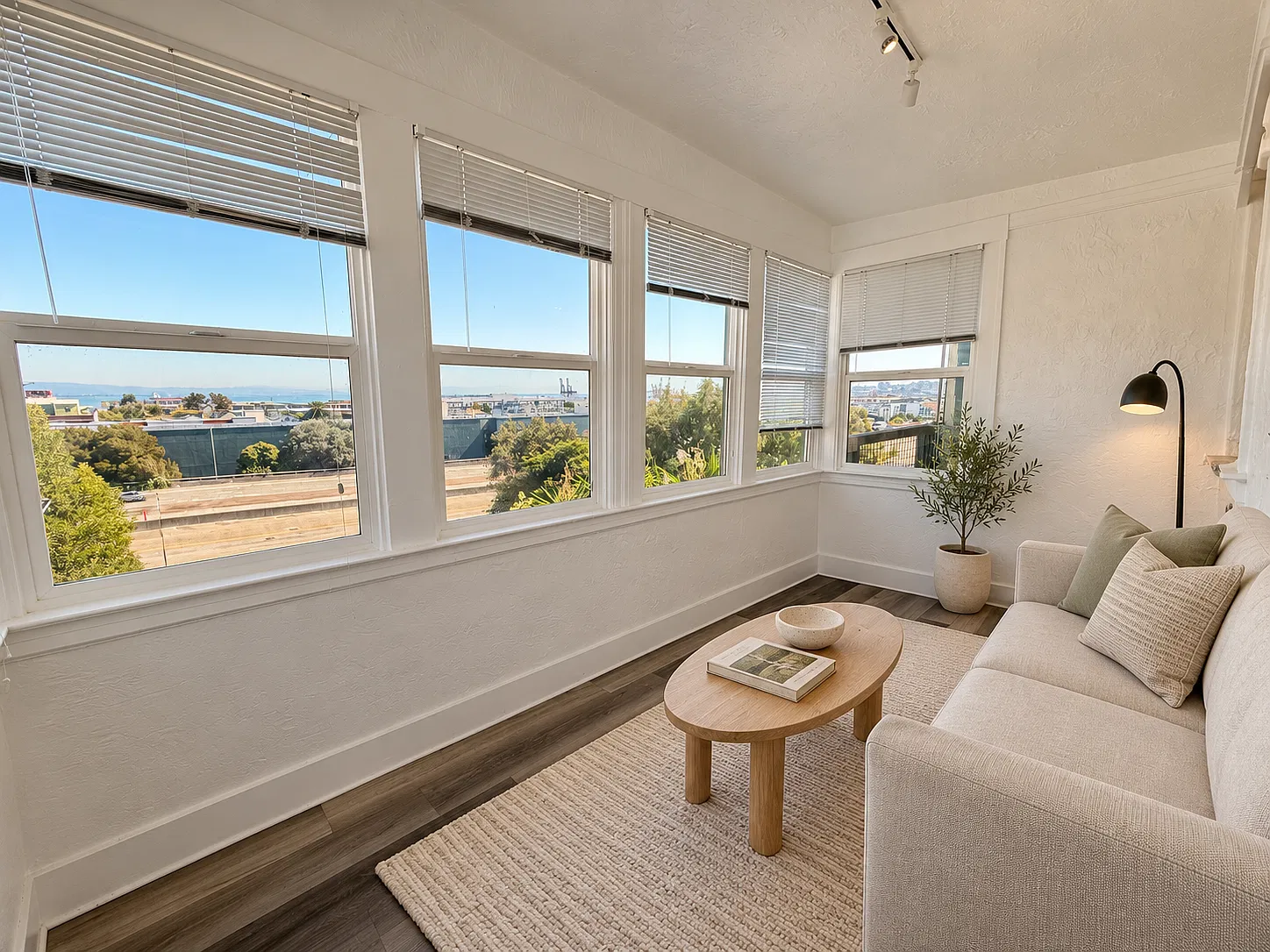 3 bed, 935 sqft, $6,295 — Photo 1