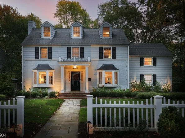 716 Shackamaxon Dr, Westfield Town, NJ 07090