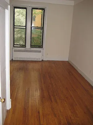 Rented by Magnone Real Estate | media 31