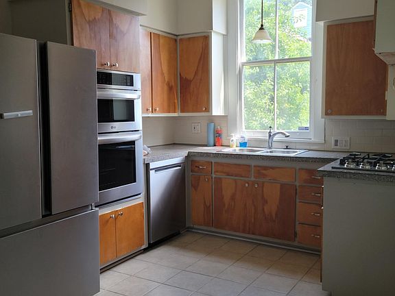 4th image of 4421 Baronne St