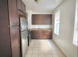 3919 62nd St APT 32, Woodside, NY 11377
