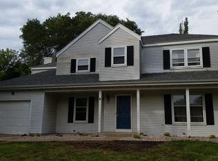 8 Westover Ct, Madison, WI 53719