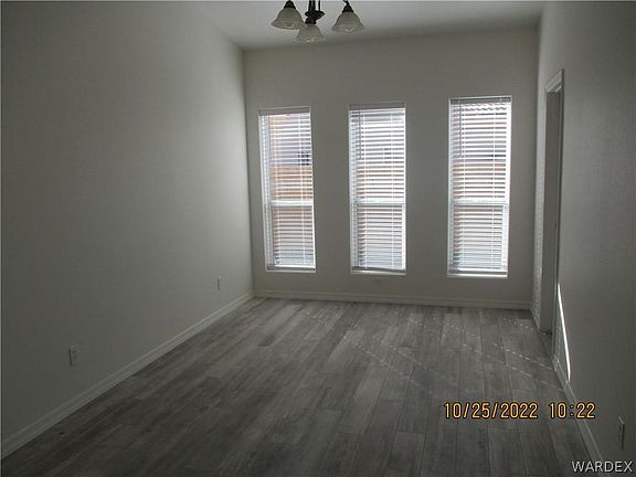 4th image of 2069 Buena Vista Dr