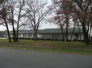 704 Park Rd, Chico, TX 76431