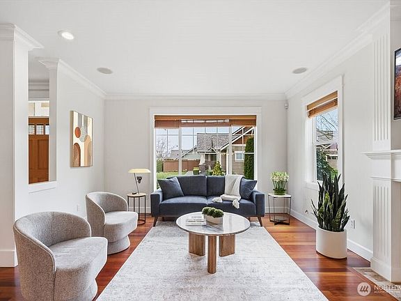 4th image of 7276 Rosemount Circle