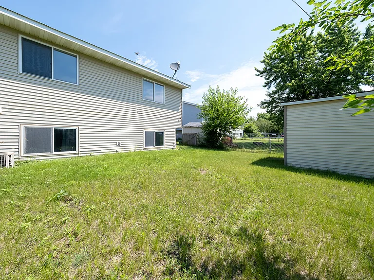 624 McIntosh Ct — Photo 27