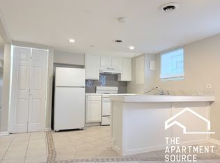 125 S Leavitt St #B, Chicago, IL 60612