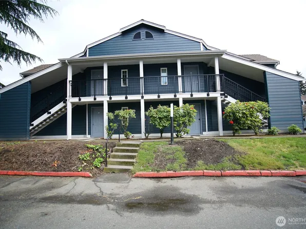 215 SW 100th Street #B-102, Everett, WA 98201