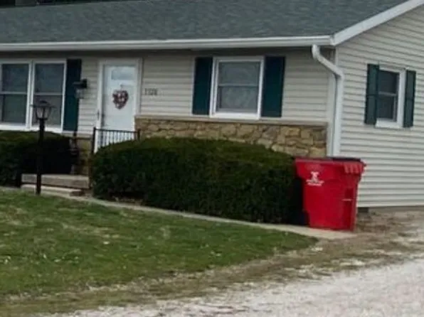1320 S Curry Pike, Bloomington, IN 47403