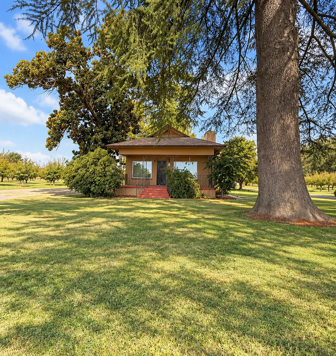 2 bed, $1,800 — Photo 1