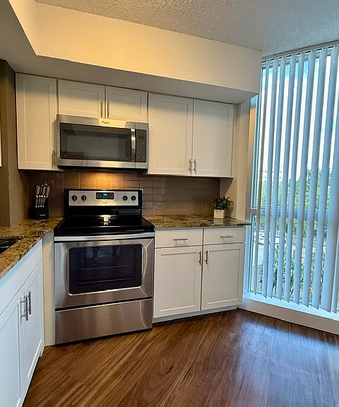 470 3rd St S #415 — Photo 18