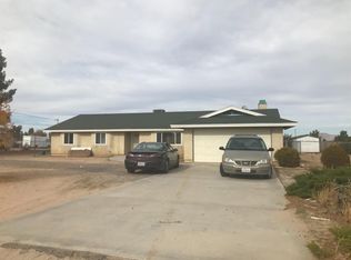 15666 Sycamore St, Hesperia, CA 92345
