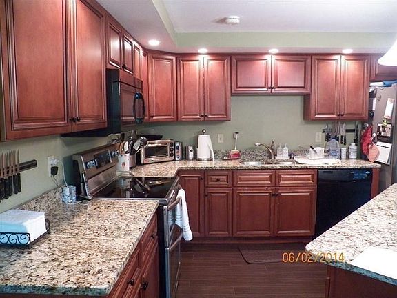 5th image of 629 Princewood Ave