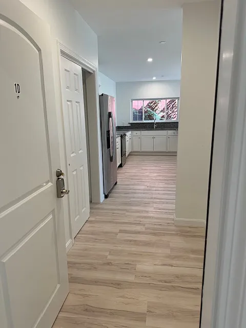64 Pine St — Photo 3