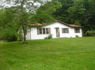 N6814 Sugarbush Rd, Glenbeulah, WI 53023