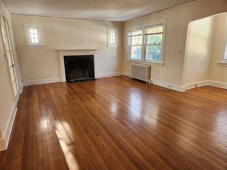 298 Audubon Rd — Photo 6