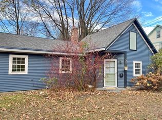 2 S Maple St, Shelburne, MA 01370
