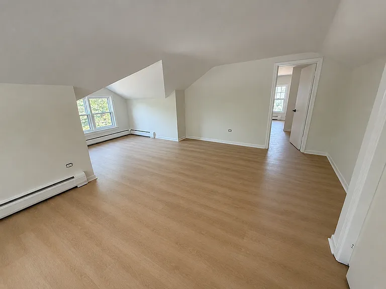 1660 2nd St #4 — Photo 12
