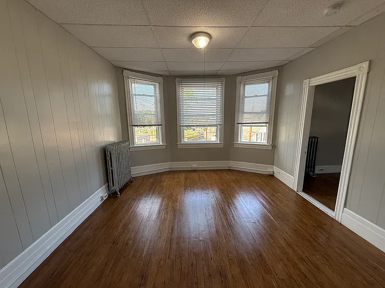 184 Laurel St #2 — Photo 10
