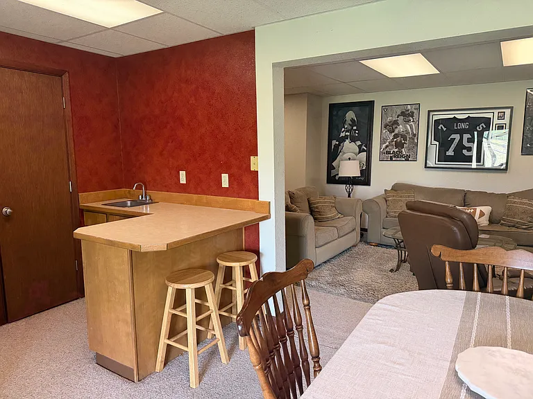 712 Red Letter St — Photo 17
