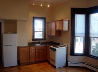 92 Bridge St APT 2, Salem, MA 01970