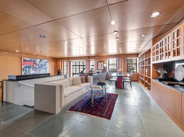 50 East 77th Street image 5 of 13