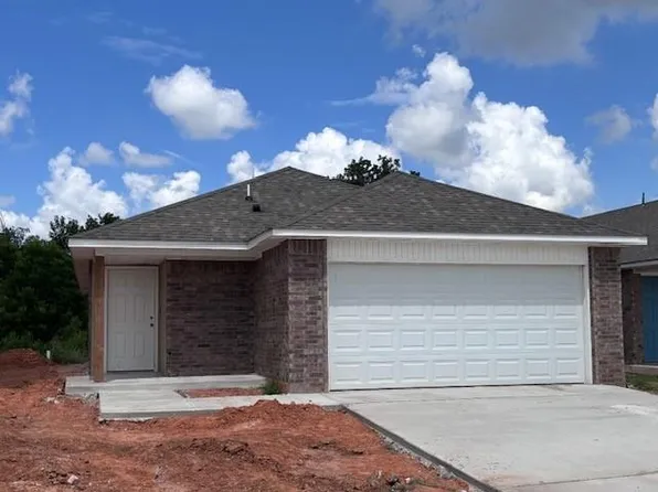 3312 Hickorystick Dr, Chickasha, OK 73018