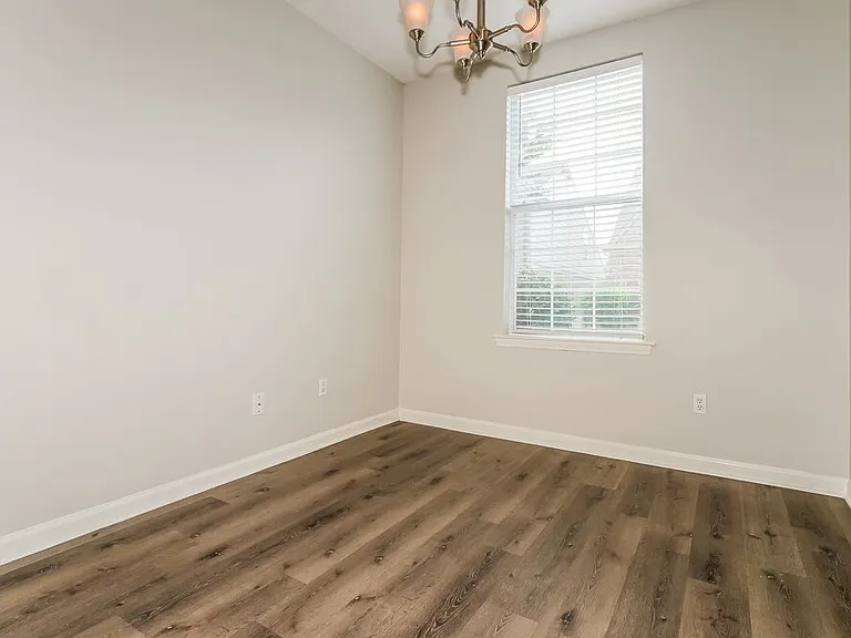 10182 Sorrento Pl — Photo 7