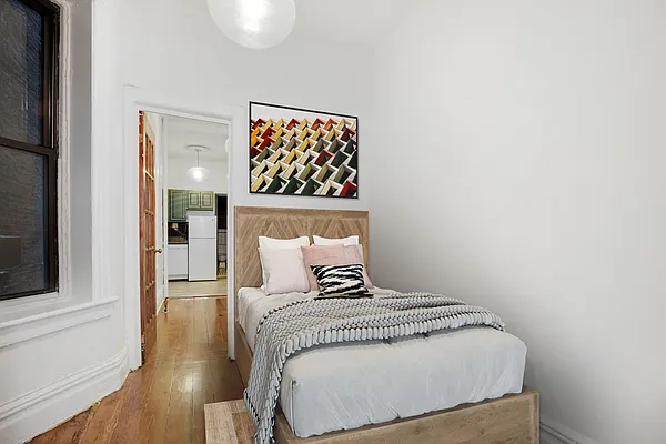 Rented by Corcoran | media 12