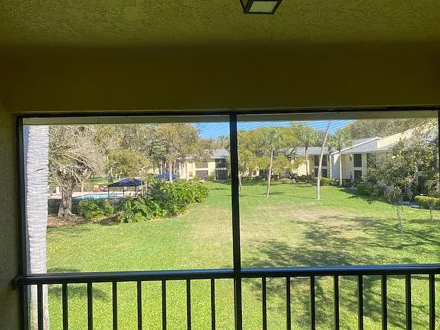 second floor lani view