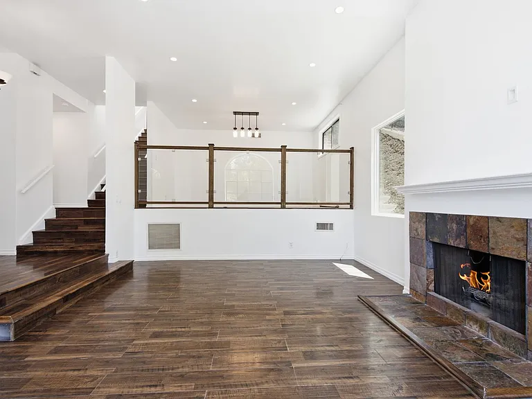 5244 Baza Ave — Photo 13