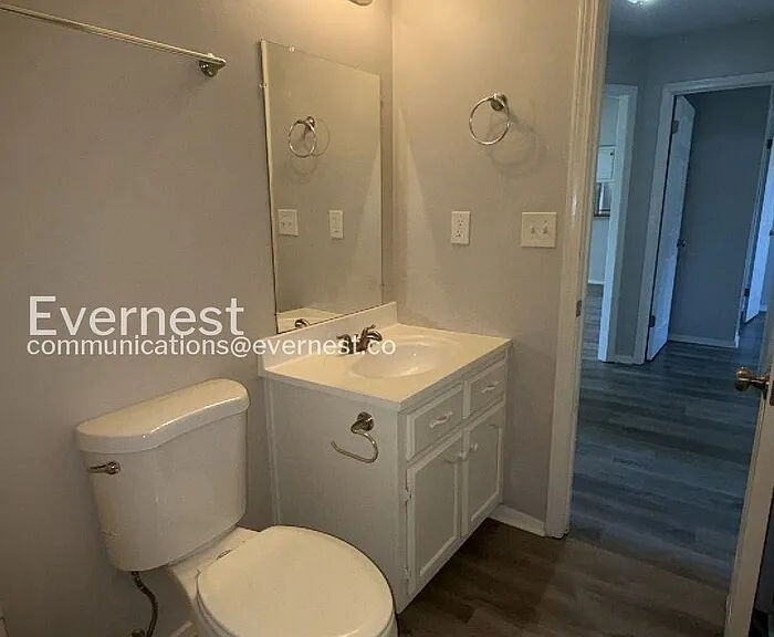4199 Blackstone Dr — Photo 9