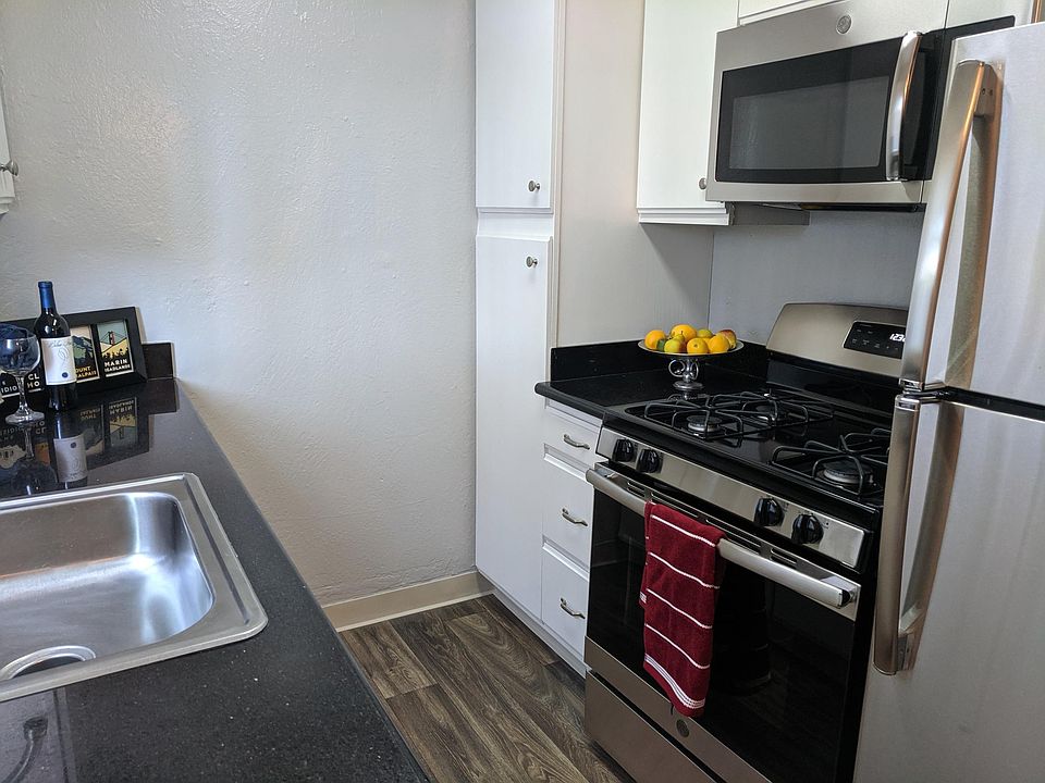 1st image of 3053 Alma St