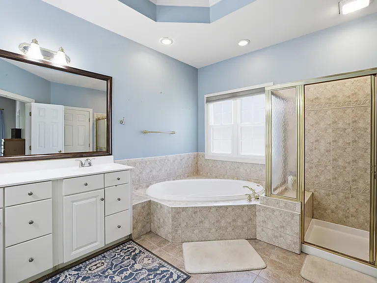 5767 Bush Hill Dr — Photo 41