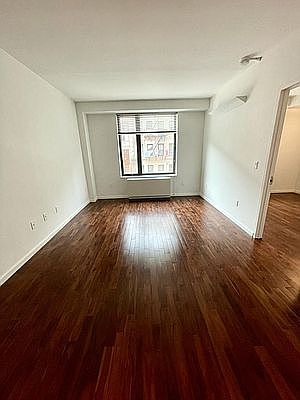 5th image of 573 W 161st St APT 4A