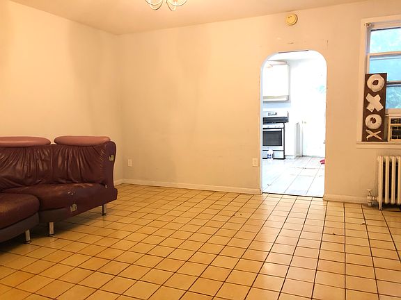 5th image of 45 Pearsall Ave #1E
