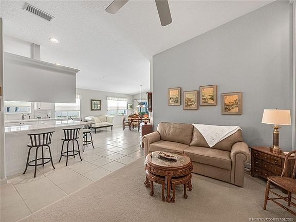 5th image of 8436 SE Retreat Dr