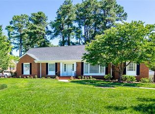 532 Woodvale Dr, Greensboro, NC 27410